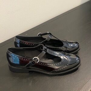 Black Patent Leather T-strap Mary Jane Shoes